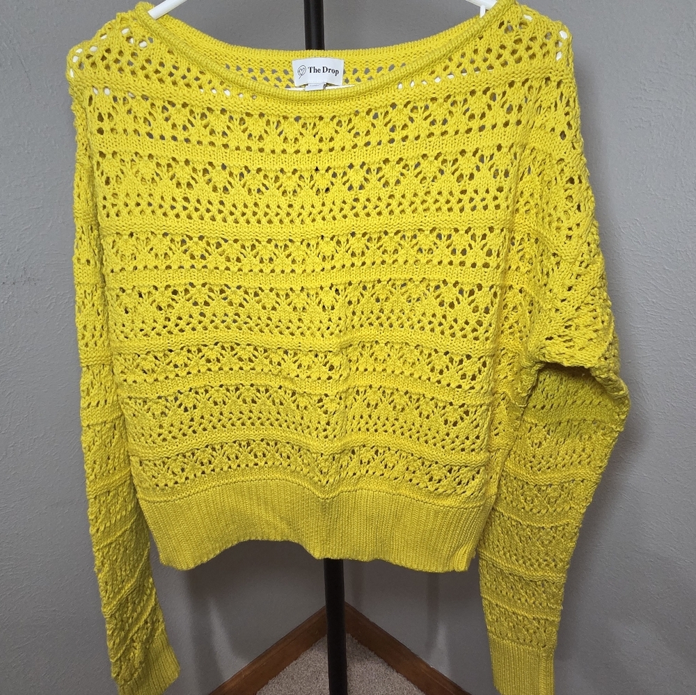 Women's Yellow Open Knit Sweater. Size Medium